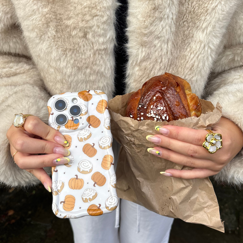Wavy Phone Case - Cinnamon Buns
