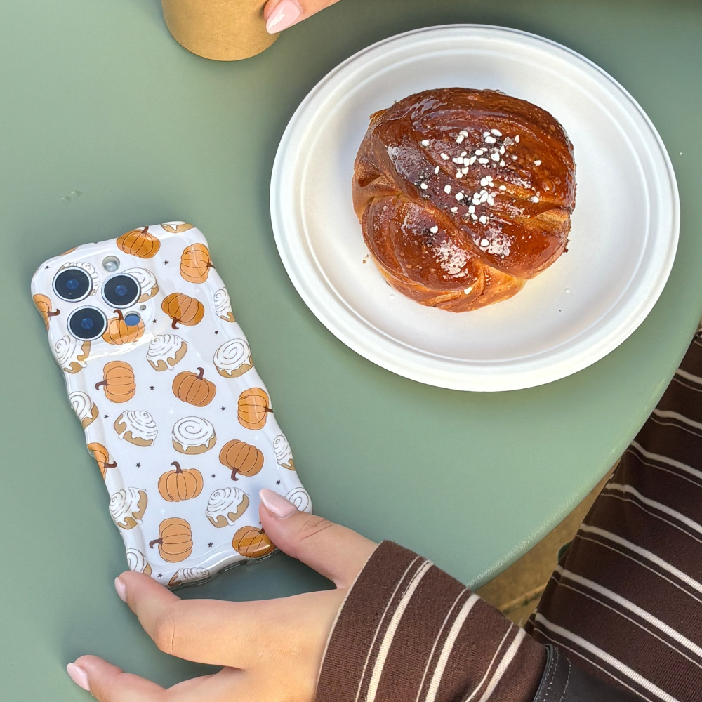 Wavy Phone Case - Cinnamon Buns